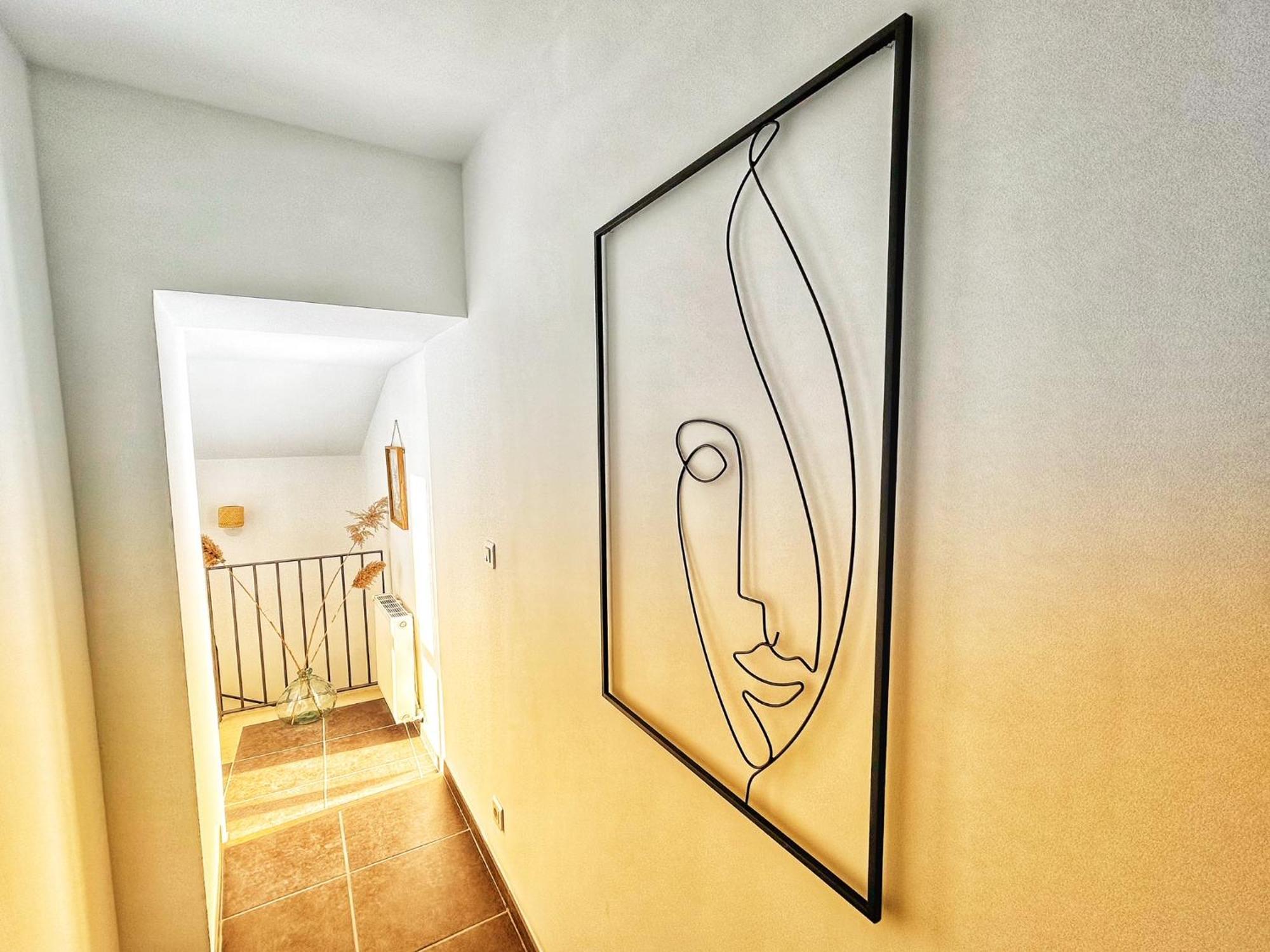 Olive Serenity Арль Экстерьер фото